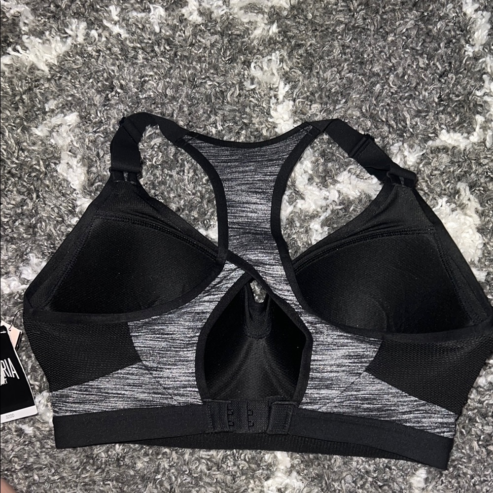 NWT Victoria’s Secret VSX Women's Black and Gray Sports Bra - Picture 5 of 10